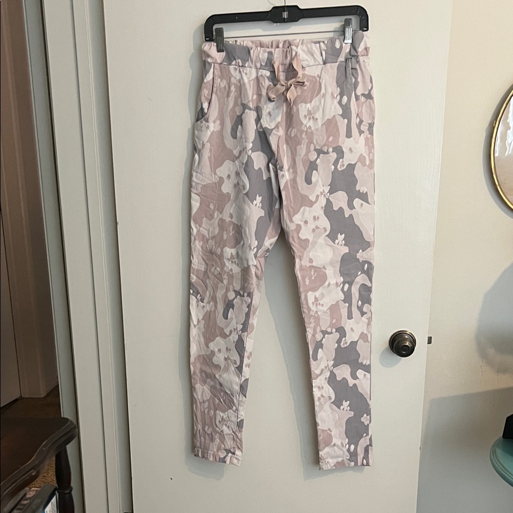 Stylish Camouflage womens pants